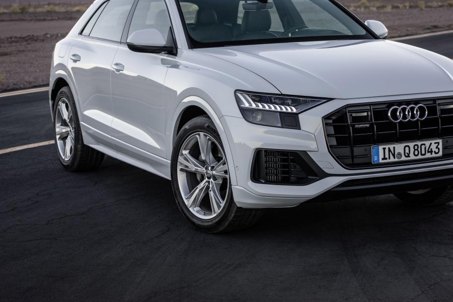 Детали экстерьера Audi Q8 55 TFSI Quattro 2018 года  (WW) (фото 6 из 42)